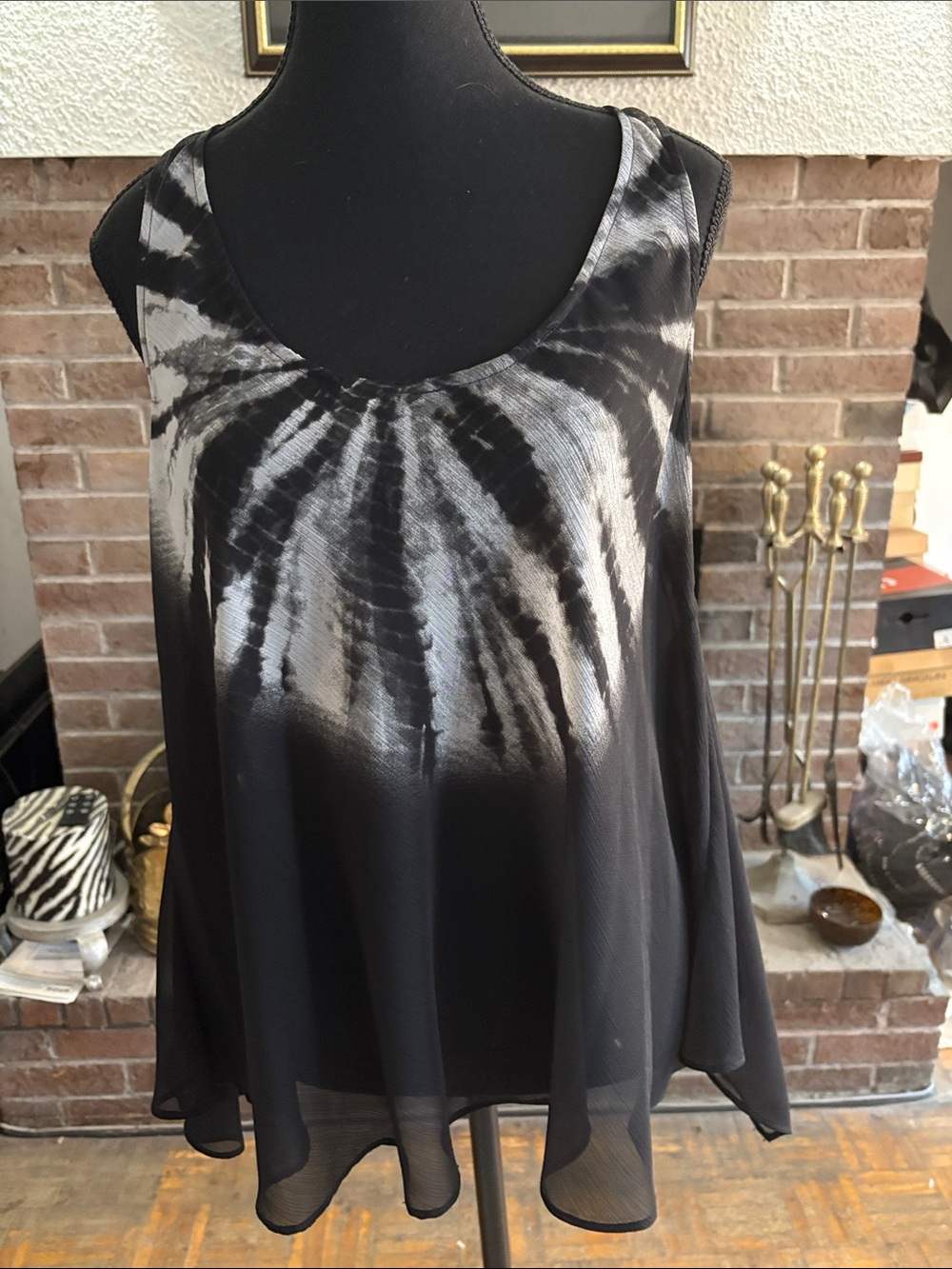 Guess Black & White Tie-Dye Sleeveless Tank